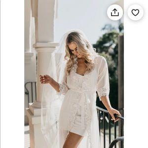 Lerosegifts robe Iris Lace Trim Maxi